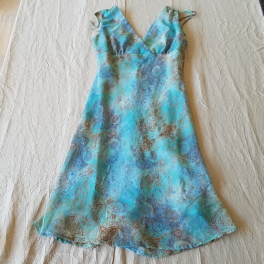 Light aqua patterned dress
